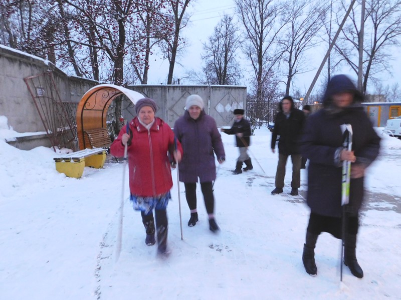 Уроки скандинавской ходьбы от «Серебряного волонтера»