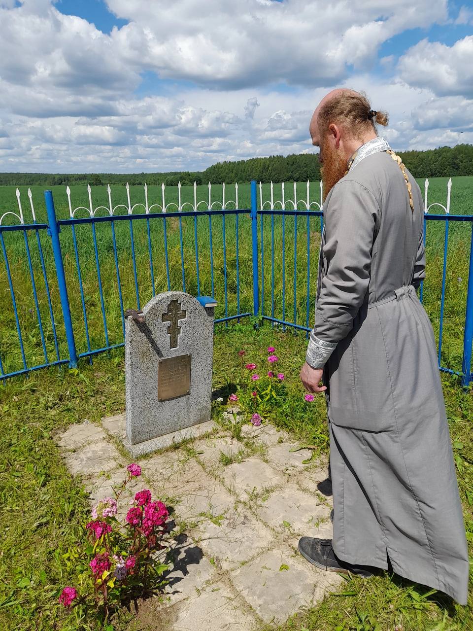 Мемориальные мероприятия в День памяти и скорби в Сафоновском благочинии /  Новости