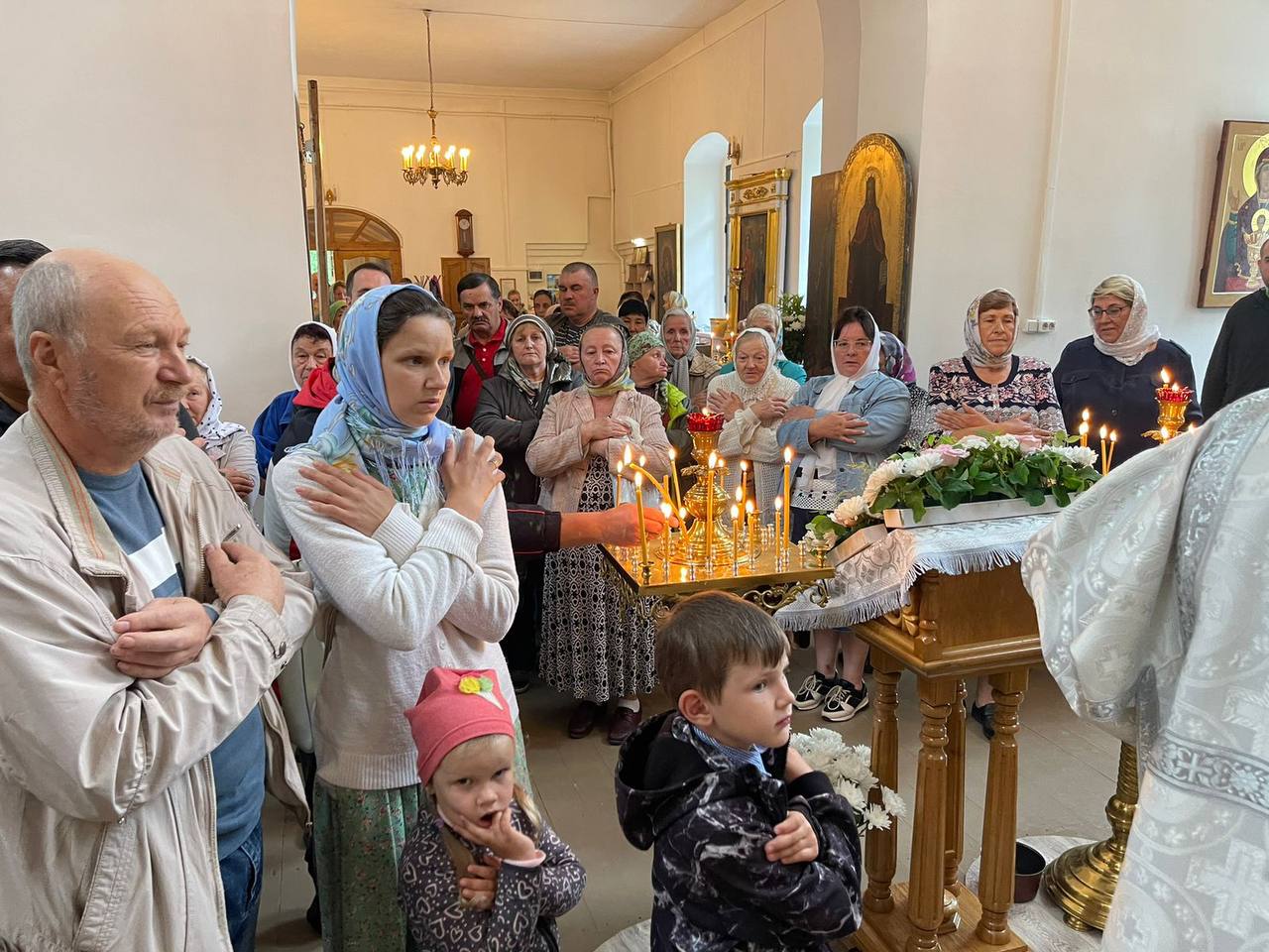 В праздник Вознесения Господня совершено богослужение в Вознесенском храме г. Гагарин по случаю престольного дня